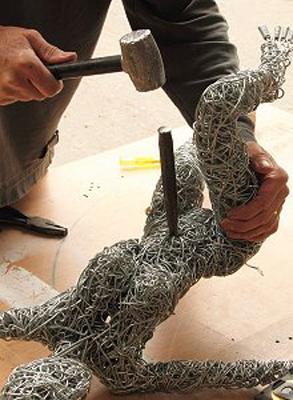 wired sculpture 14 - نحوه‌ی ساخت مجسمه‌ سیمی