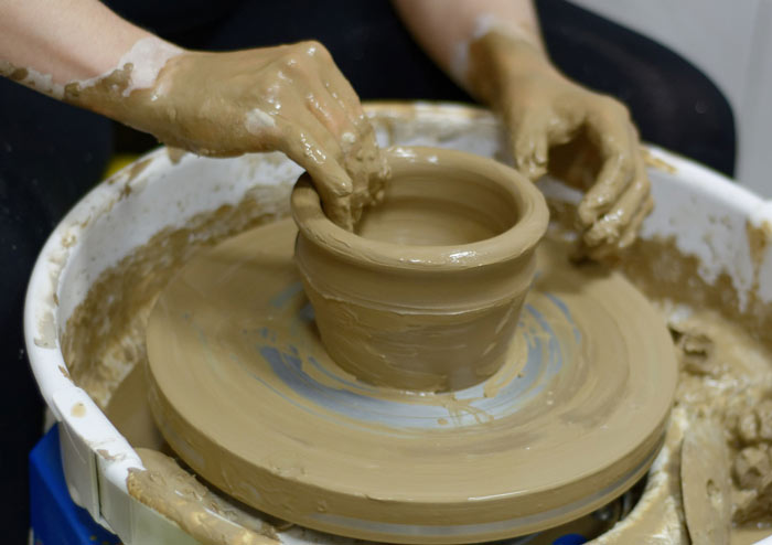ceramics - گل سفالگری و انواع آن