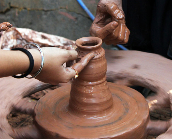 pottery - گل سفالگری و انواع آن