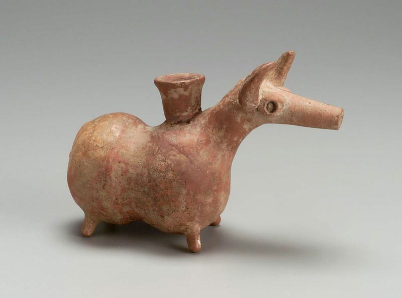 Pottery in form of a bull - تاریخچه سفالگری در ایران